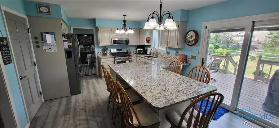 6968 Shooters Hill Road, Toledo, OH 43617 - Image #2