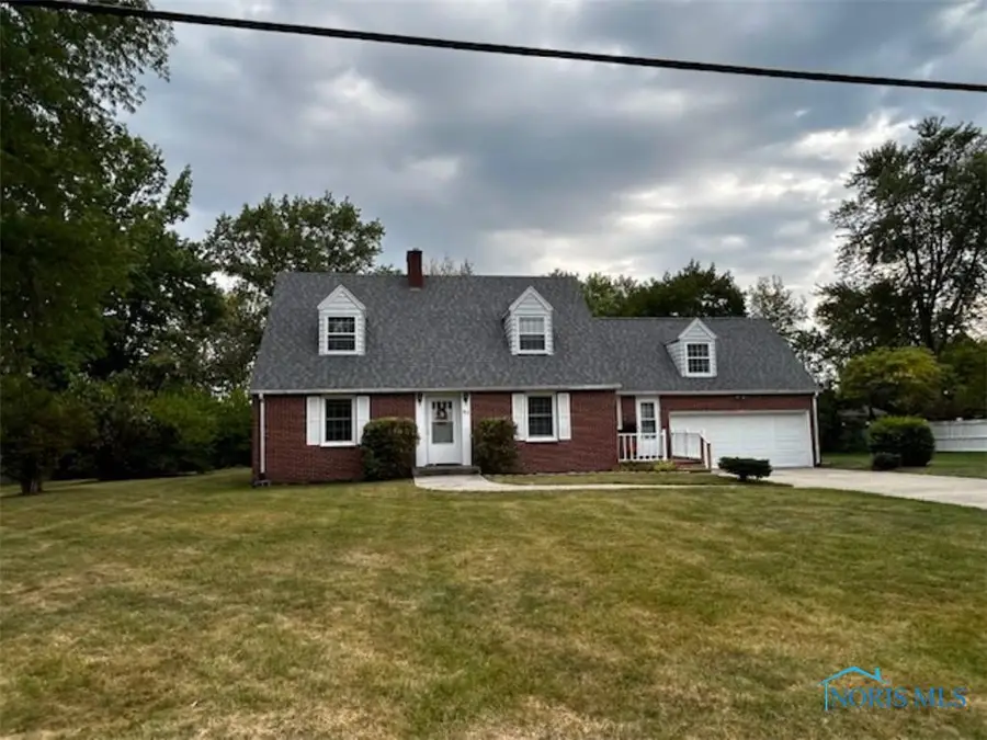 817 Oakwood Avenue, Bryan, OH 43506 - Image #2