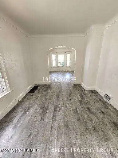 205 Eastern Avenue, Toledo, OH 43609 - Image #3