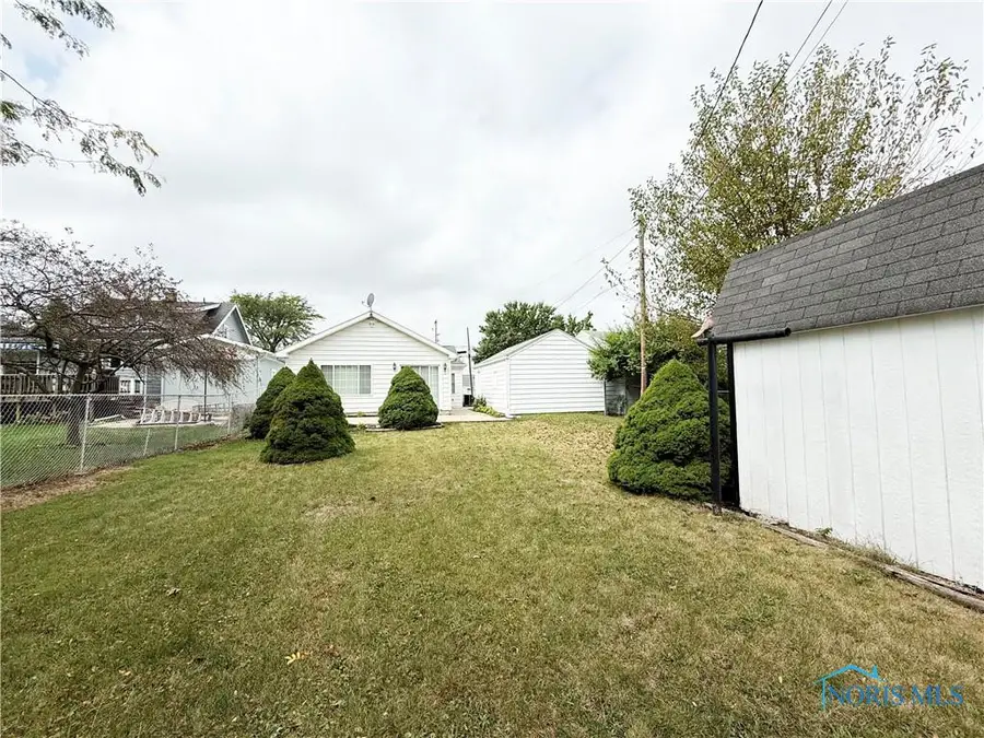 1324 N Union Street, Fostoria, OH 44830 - Image #3