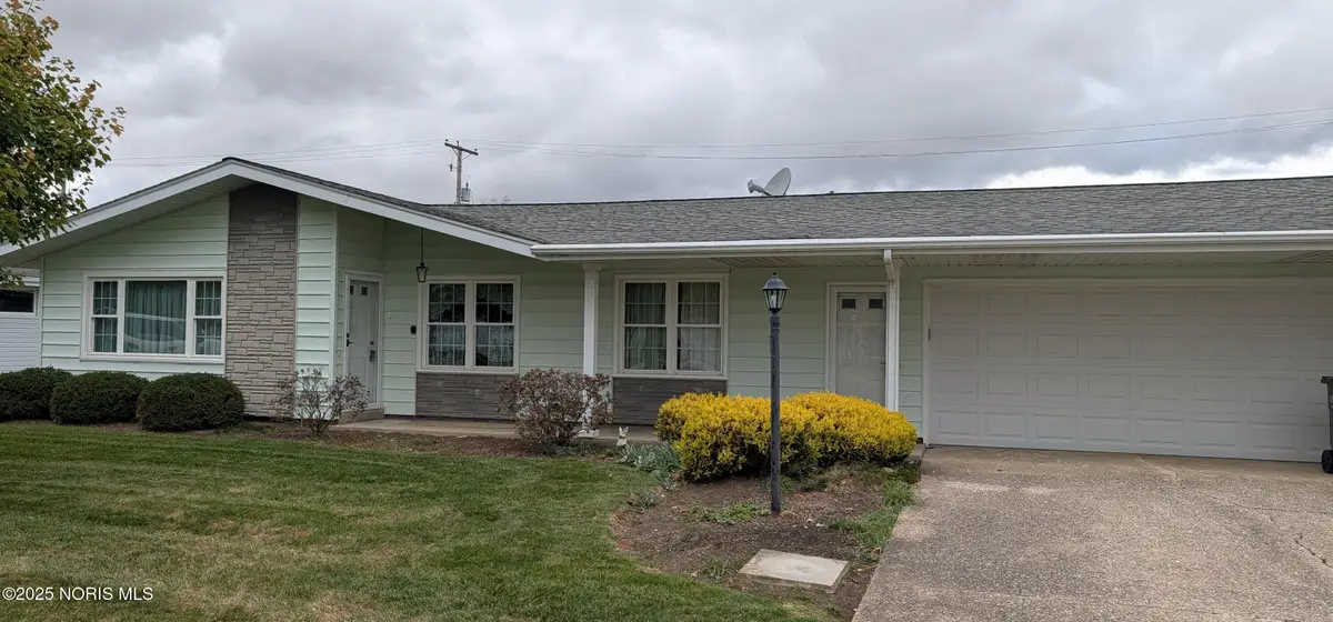 1526 Sunrise Boulevard, Fremont, OH 43420 - Image #1