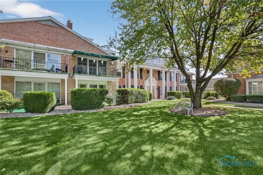 4243 W Bancroft Street, Ottawa Hills, OH 43615 - Image #2