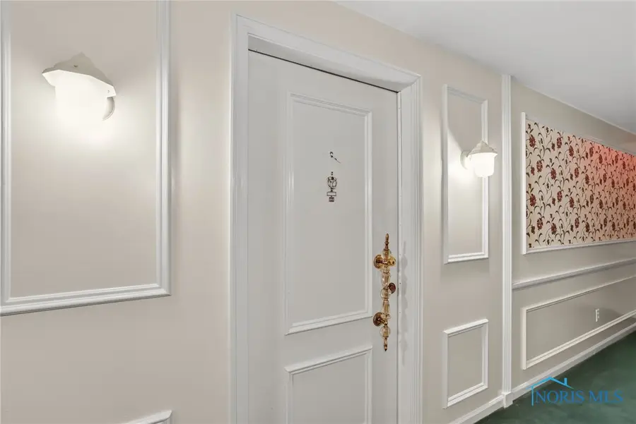 4243 W Bancroft Street, Ottawa Hills, OH 43615 - Image #3