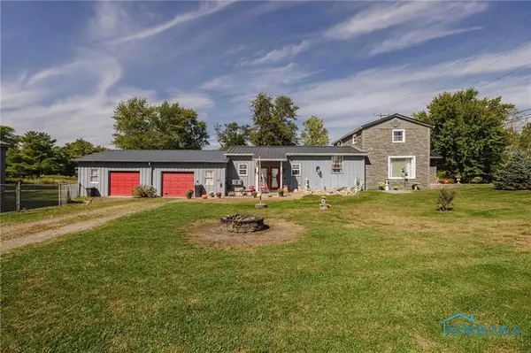 6590 State Route 587, New Riegel, OH 44853