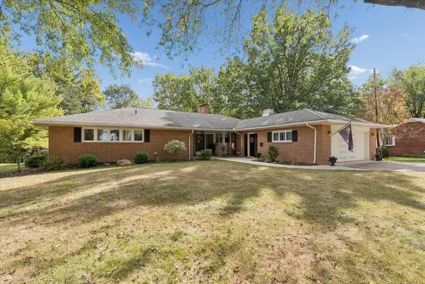 571 Parklane Drive, Woodville, OH 43469