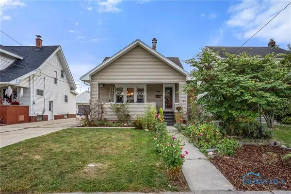 206 Colony Road, Rossford, OH 43460