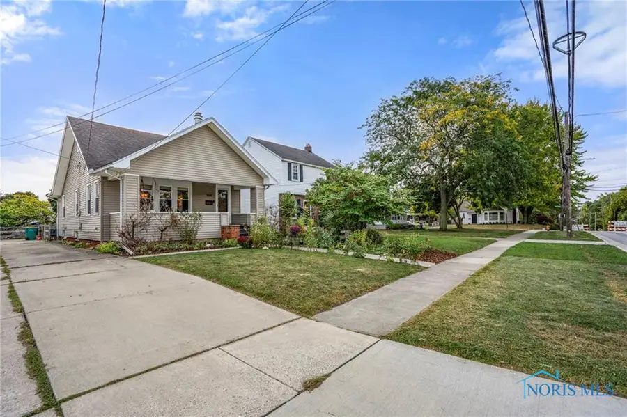 206 Colony Road, Rossford, OH 43460 - Image #2