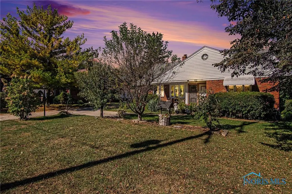 2809 Starr Avenue, Oregon, OH 43616 - Image #1