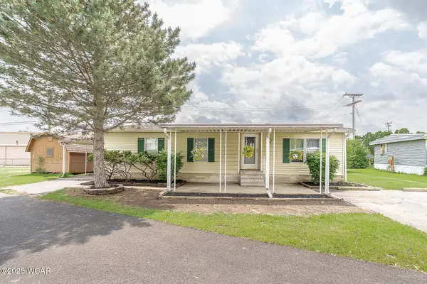 1203 Chateau Court, Findlay, OH 45840