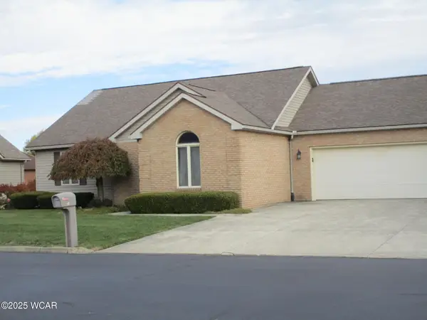 104 Oak Lane Lane, Kenton, OH 43326