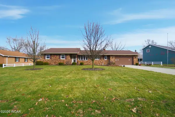 918 Carnation Drive, Wapakoneta, OH 45895