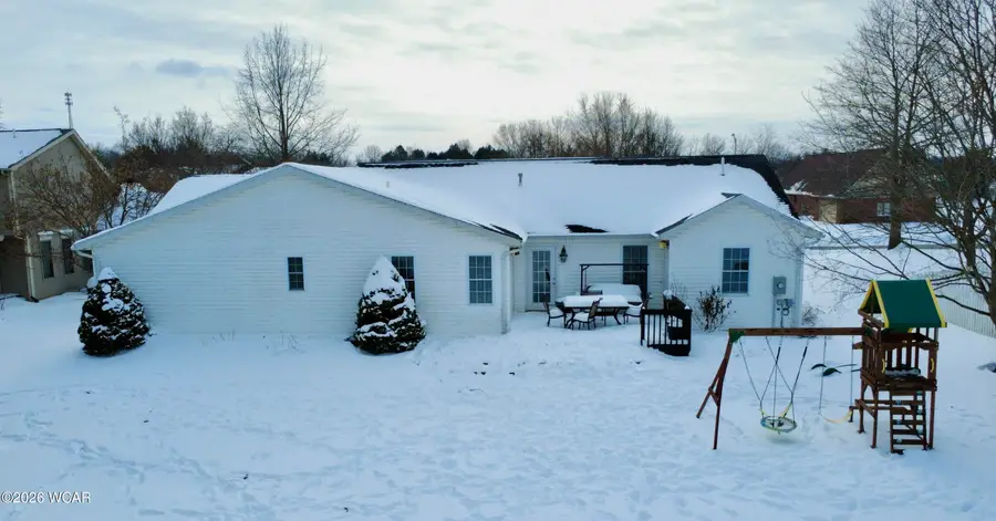 1122 Poppy Drive, Wapakoneta, OH 45895 - #3