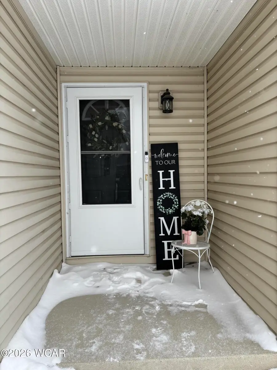 1207 Navajo Trail, Wapakoneta, OH 45895 - #3