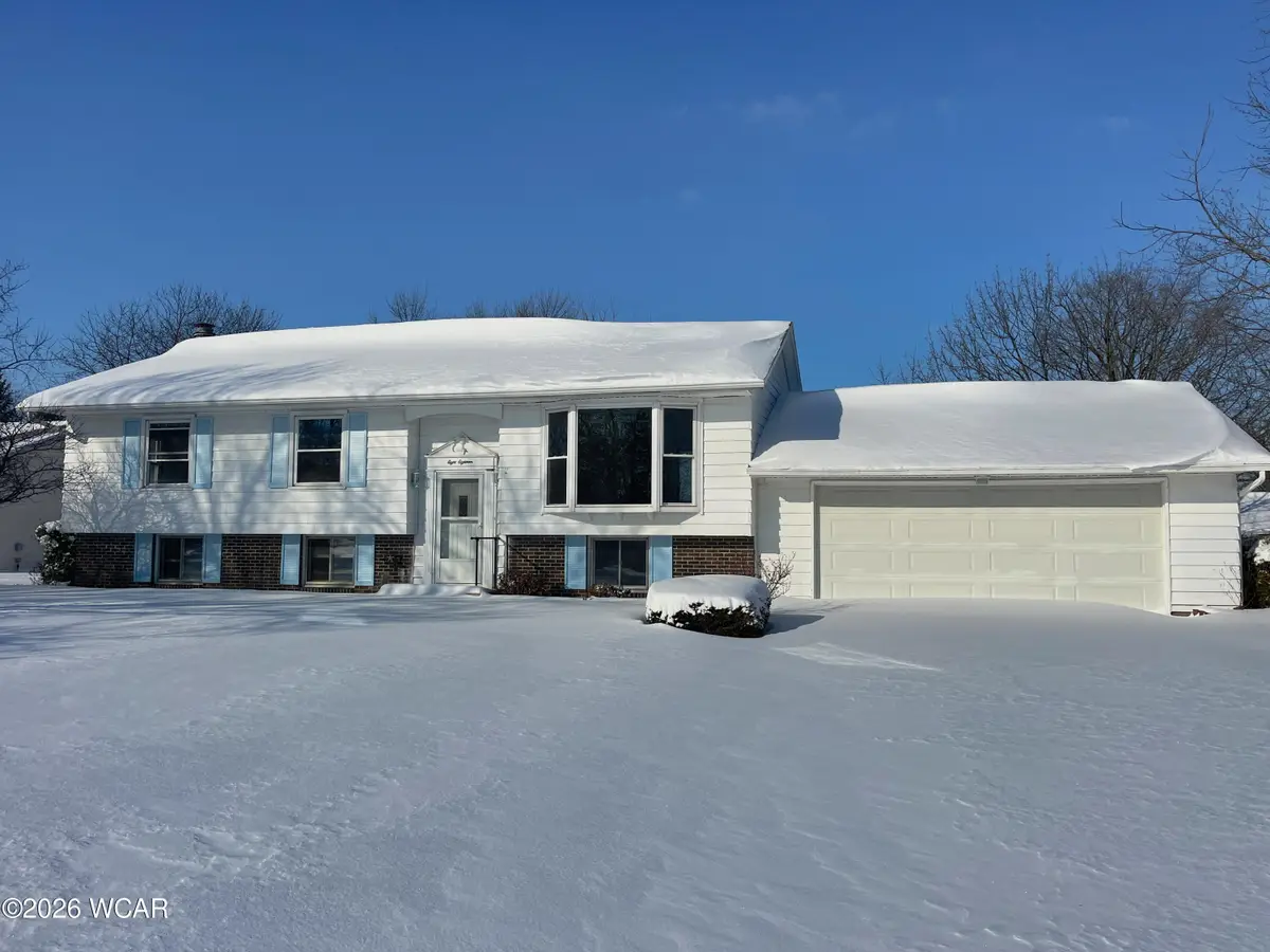 818 Aster Drive, Wapakoneta, OH 45895 - #1