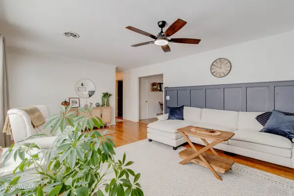 407 E South Street, Botkins, OH 45306