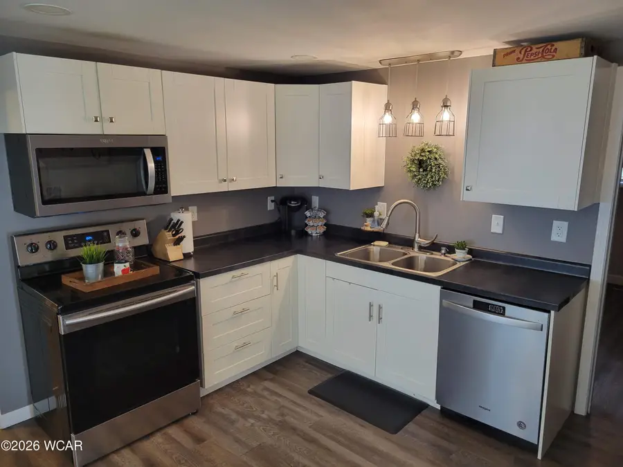 128 E Montford Avenue, Ada, OH 45810 - #3