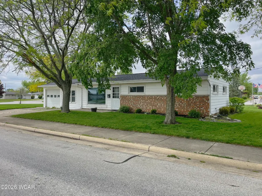 1002 Middle Street, Wapakoneta, OH 45895 - #2
