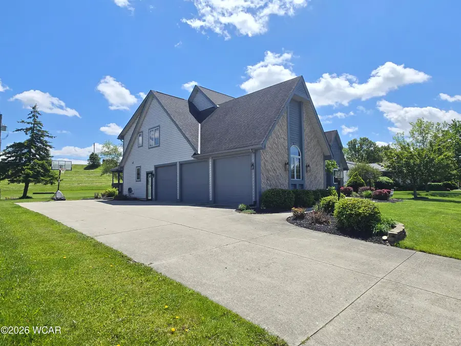 820 Yorkshire Drive, Lima, OH 45804 - #2