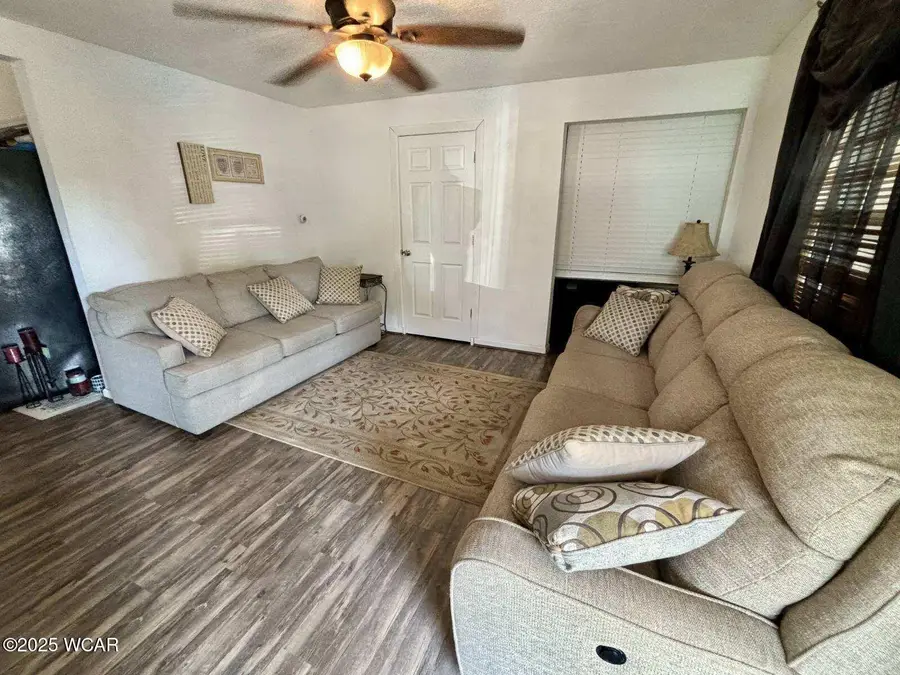 513 E Liberty Street, Leipsic, OH 45856 - #2