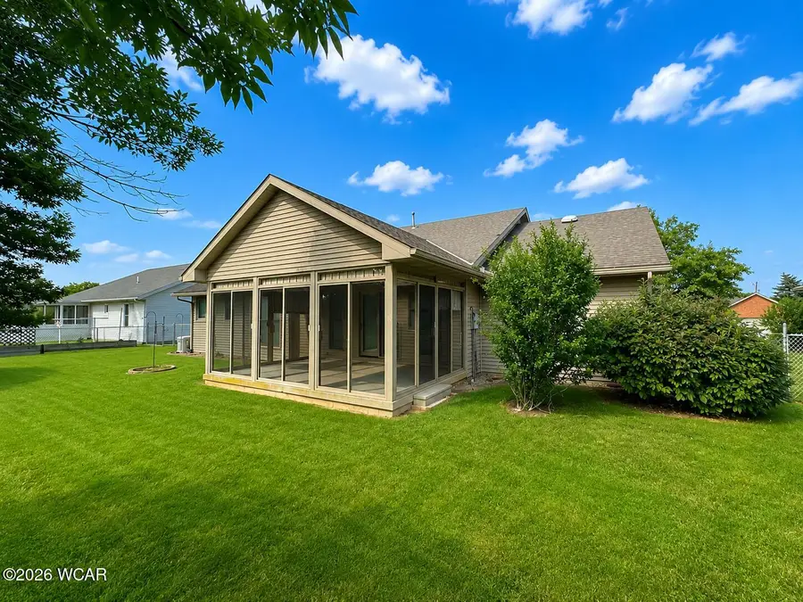 901 Yorkshire Drive, Lima, OH 45804 - #2