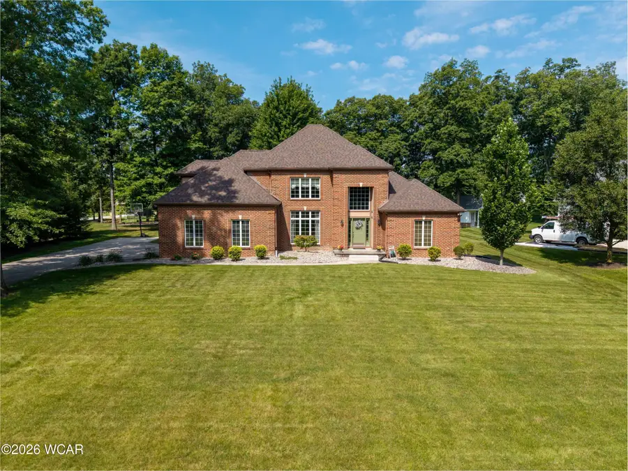 2924 Amanda Lakes Dr., Lima, OH 45805 - #2