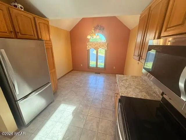 130 Oak Lane, Kenton, OH 43326 - #3