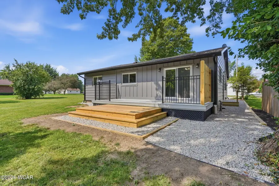888 Lincoln Avenue, Fostoria, OH 44830 - #2