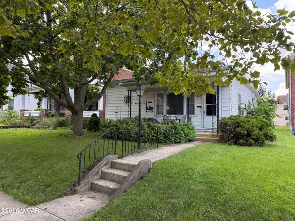 303 E Auglaize Street, Wapakoneta, OH 45895