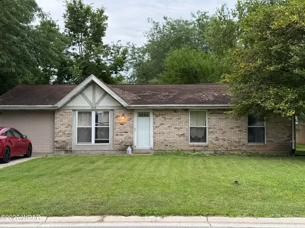 915 Canterbury Drive, Wapakoneta, OH 45895