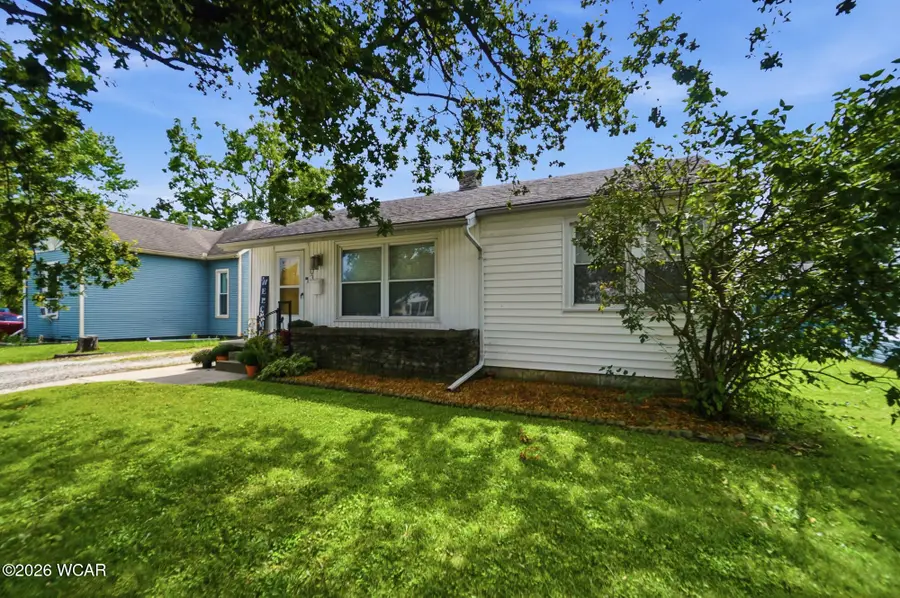303 Washington Street, Wapakoneta, OH 45895 - #2