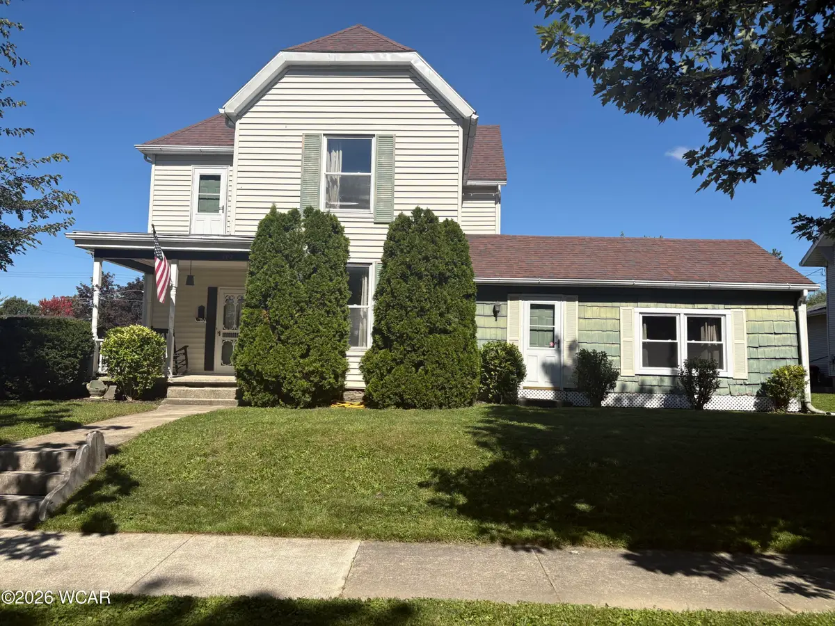 402 E Pearl Street, Wapakoneta, OH 45895 - #1