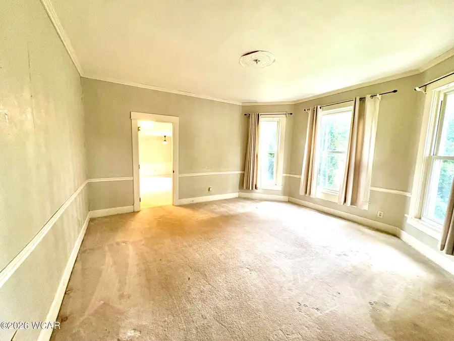 402 E Pearl Street, Wapakoneta, OH 45895 - #3