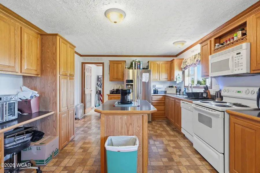 427 N High Street, Mount Victory, OH 43340 - #3