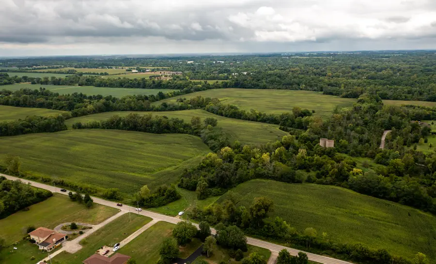 8277 Westbrook Road, Brookville, OH 45309 - Image #3