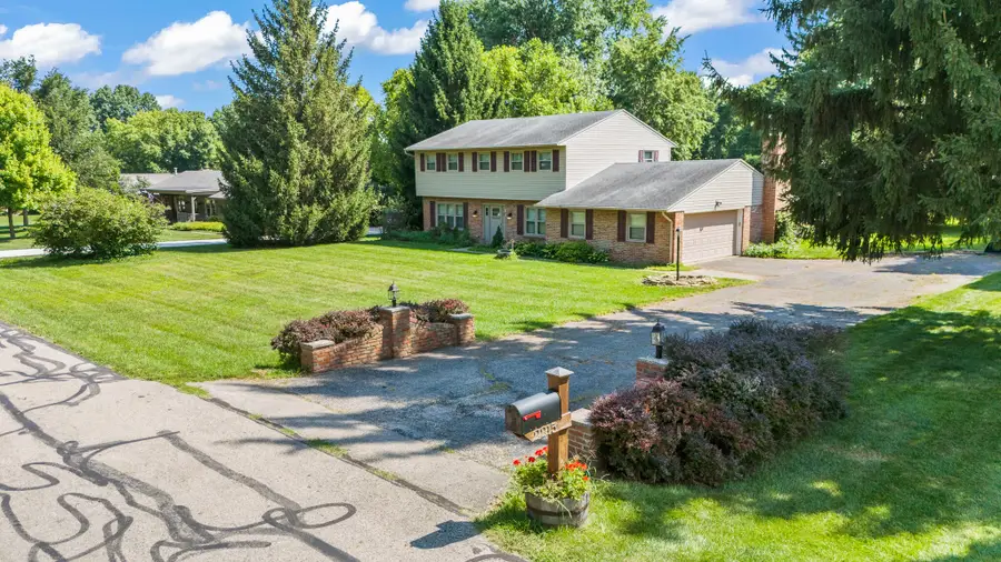 2215 Merrimont Drive, Troy, OH 45373 - Image #3