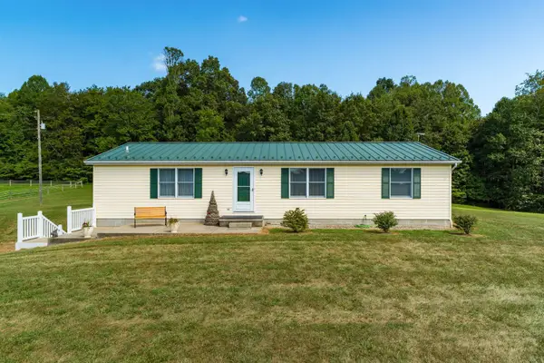 43208 Ohio 160, Wilkesville, OH 45695