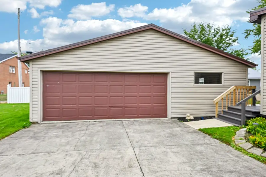 208 Clermont Avenue, Russells Point, OH 43348 - #3