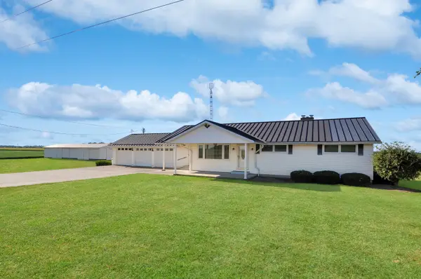 3709 Rossburg Lightsville Road, Rossburg, OH 45362