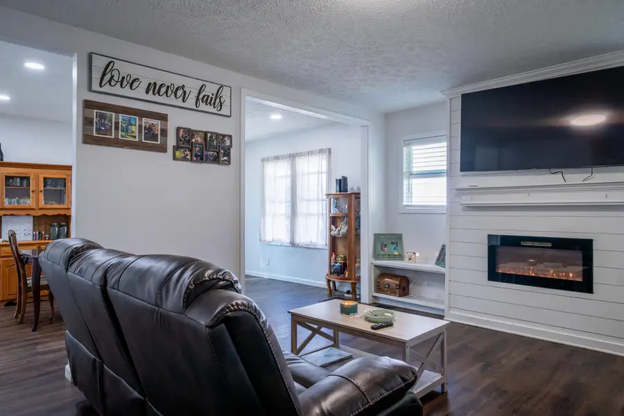 204 E Main Street, Trotwood, OH 45426 - Image #2