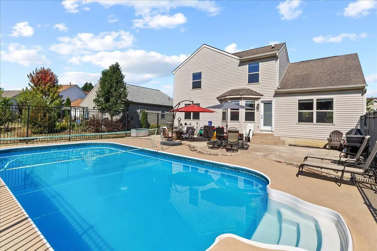 1530 Carmel Drive, Marysville, OH 43040 - Image #1