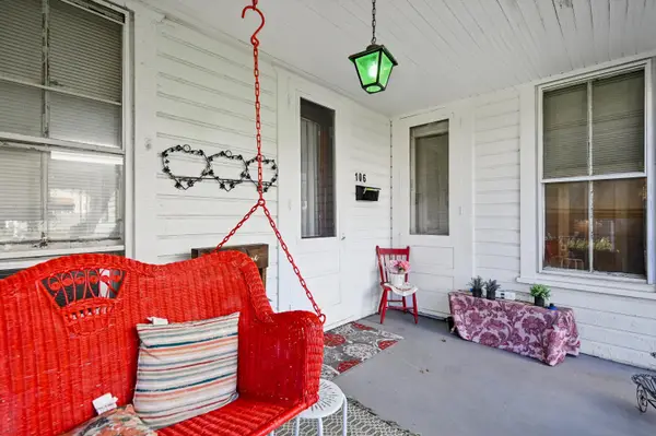 106 W Race Street, Mechanicsburg, OH 43044