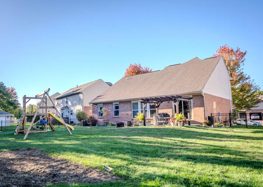 512 Cider Mill Way, Tipp City, OH 45371 - Image #3