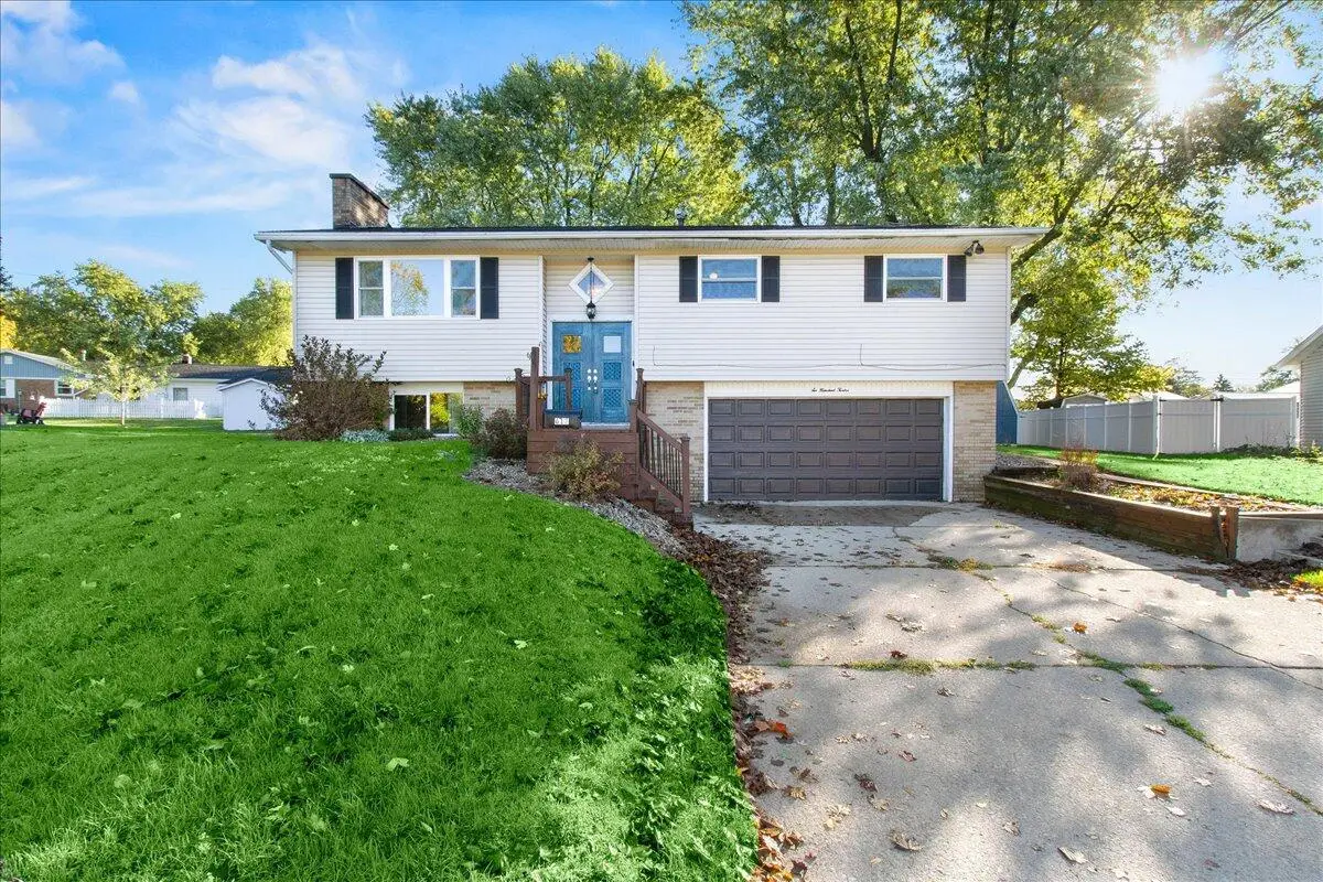 612 Hillcrest Drive, Bellefontaine, OH 43311 - #1