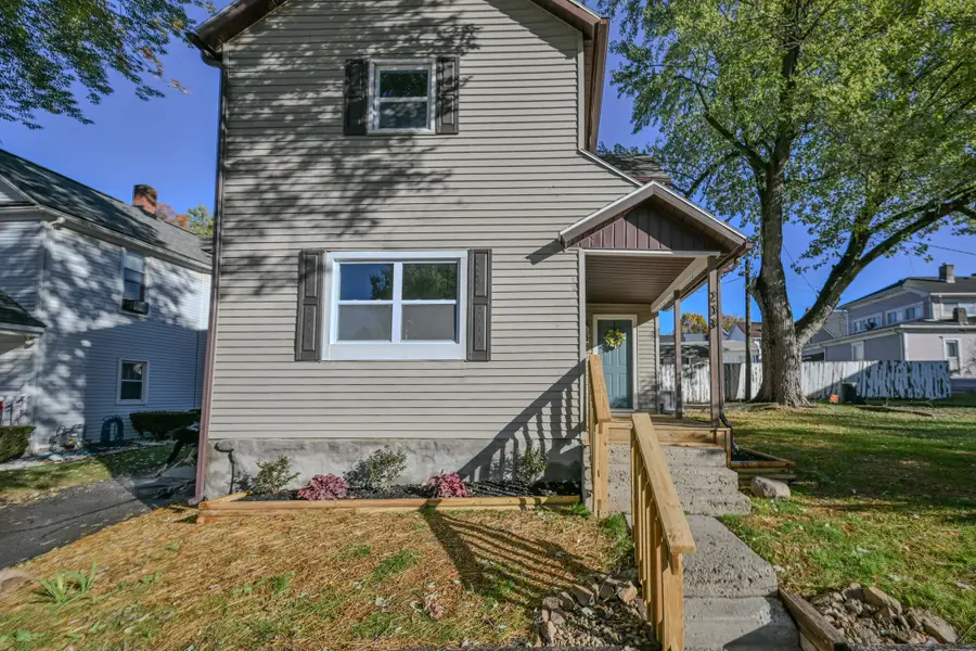 208 W Williams Avenue, Bellefontaine, OH 43311 - Image #2