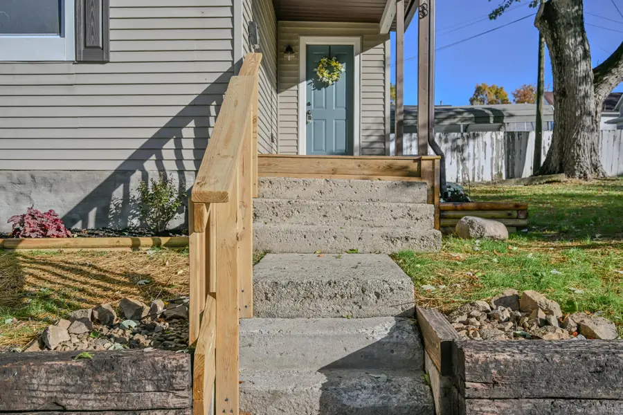 208 W Williams Avenue, Bellefontaine, OH 43311 - Image #3