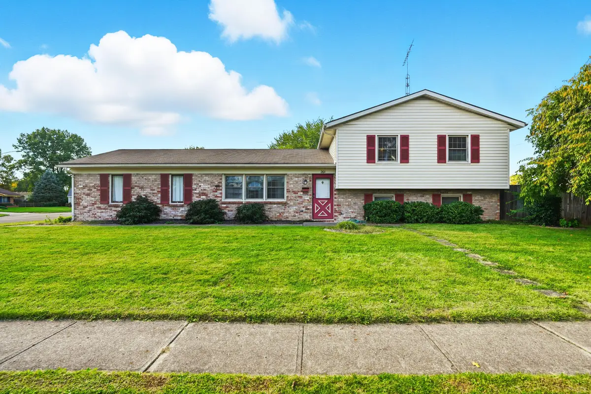 201 N Henry Street, New Carlisle, OH 45344 - Image #1