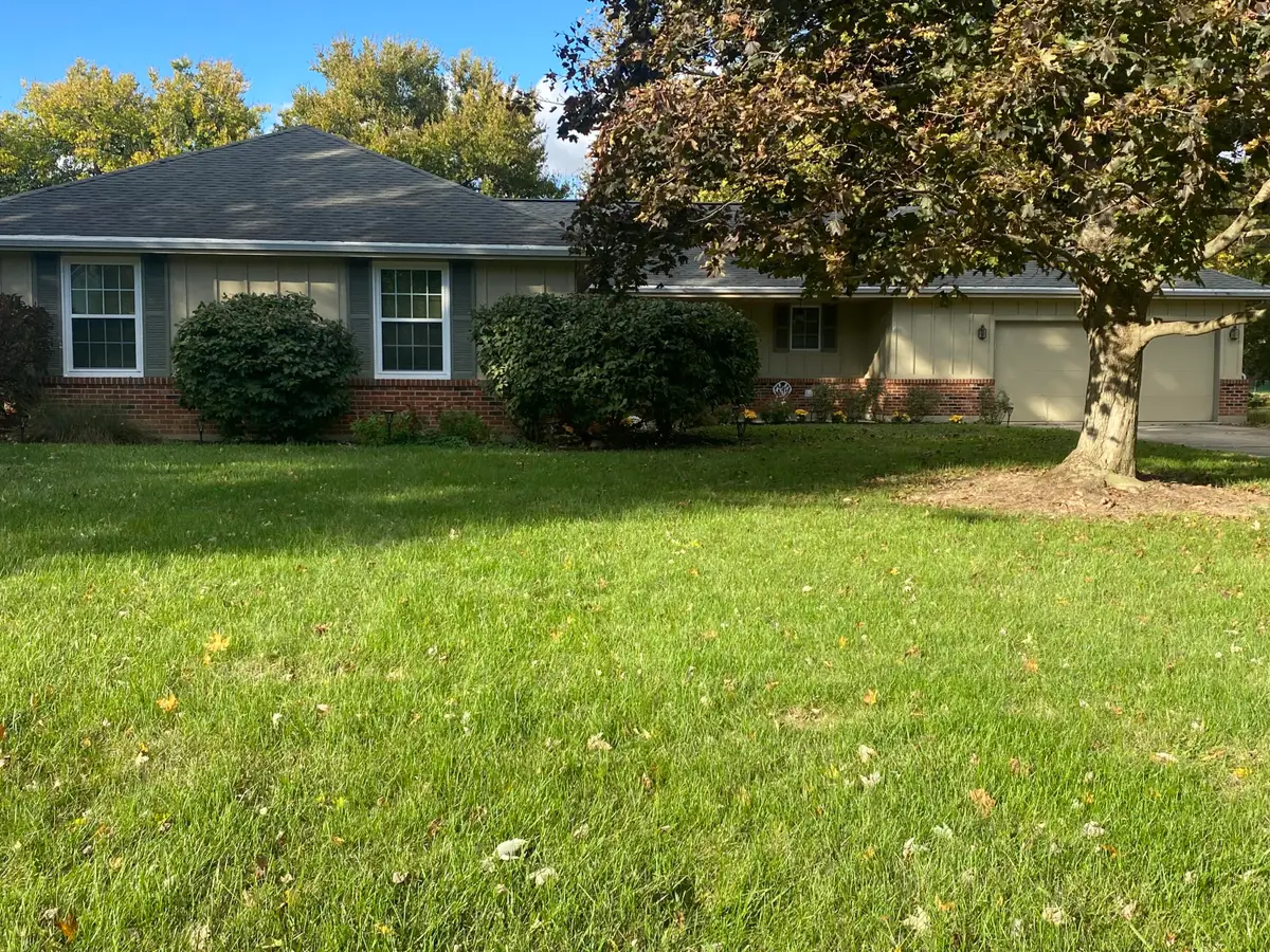 1811 Greenbriar Drive, Troy, OH 45373 - Image #1