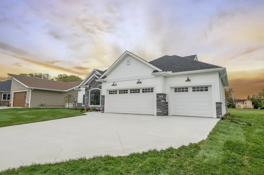 3413 Ottawa Circle, Piqua, OH 45356 - #3