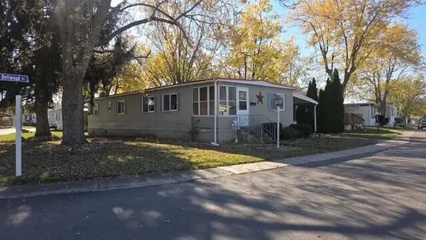 102 Charwood Drive, Lima, OH 45805