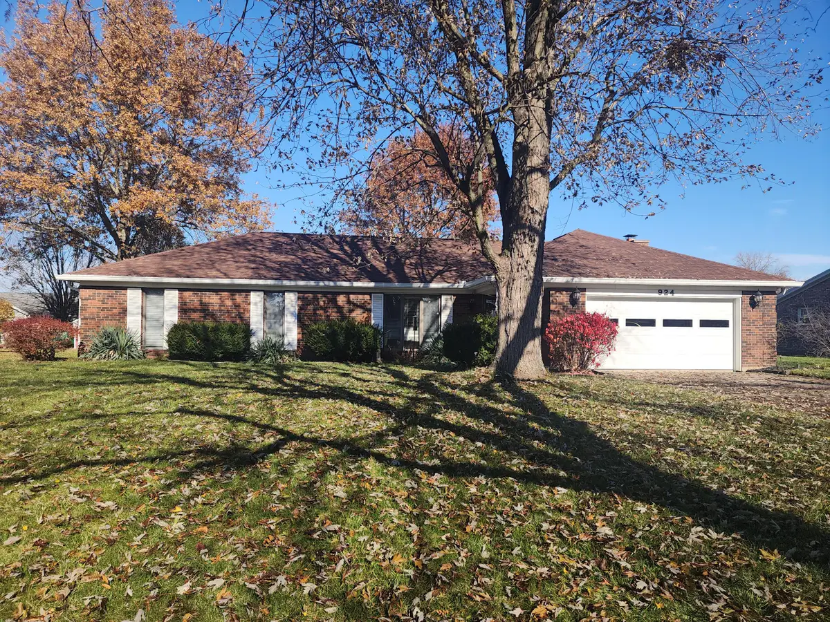 924 Poppy Drive, Wapakoneta, OH 45895 - Image #1